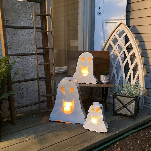 Metal Friendly Ghost Lanterns, Set of 3