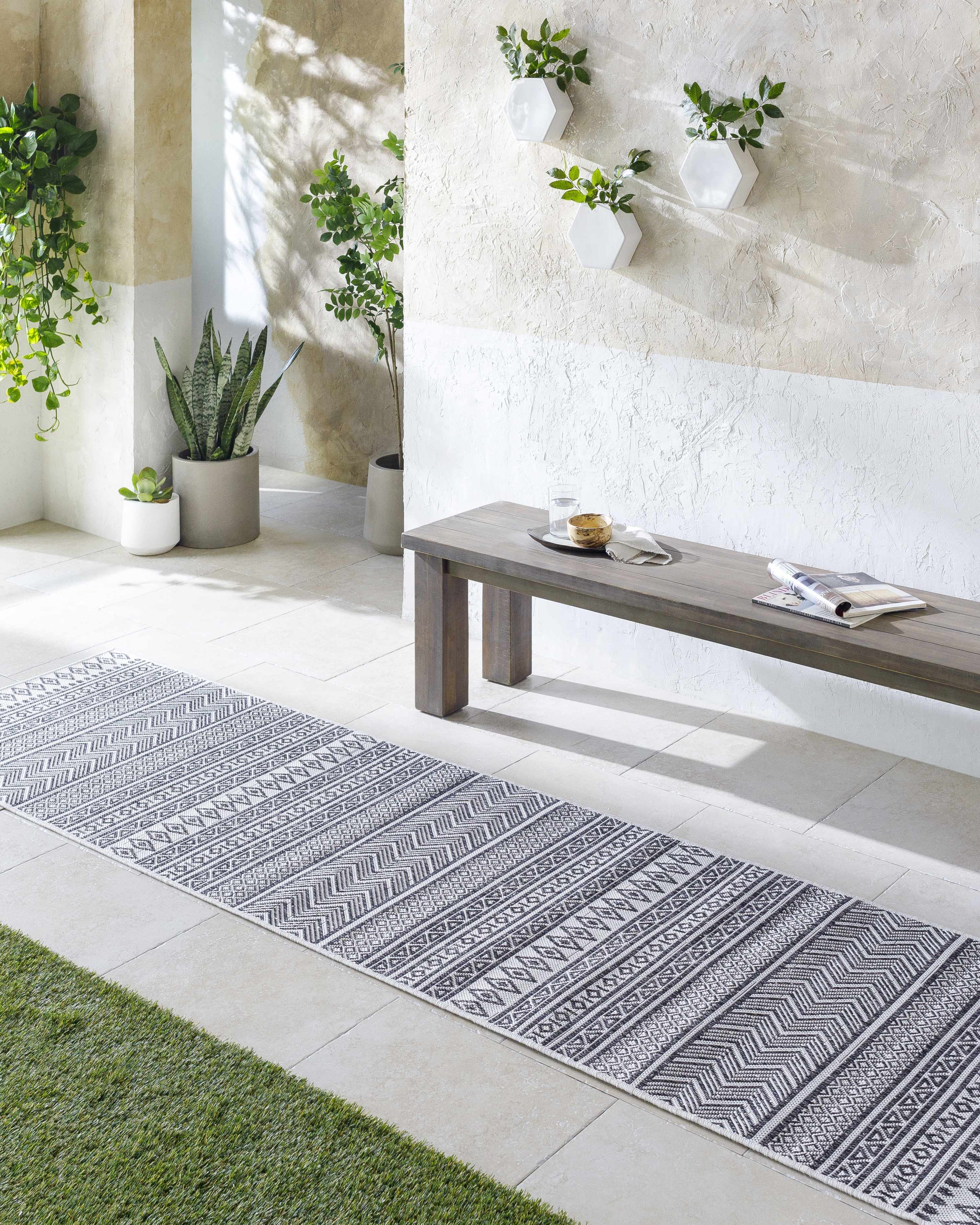 Black & White Outdoor Rug