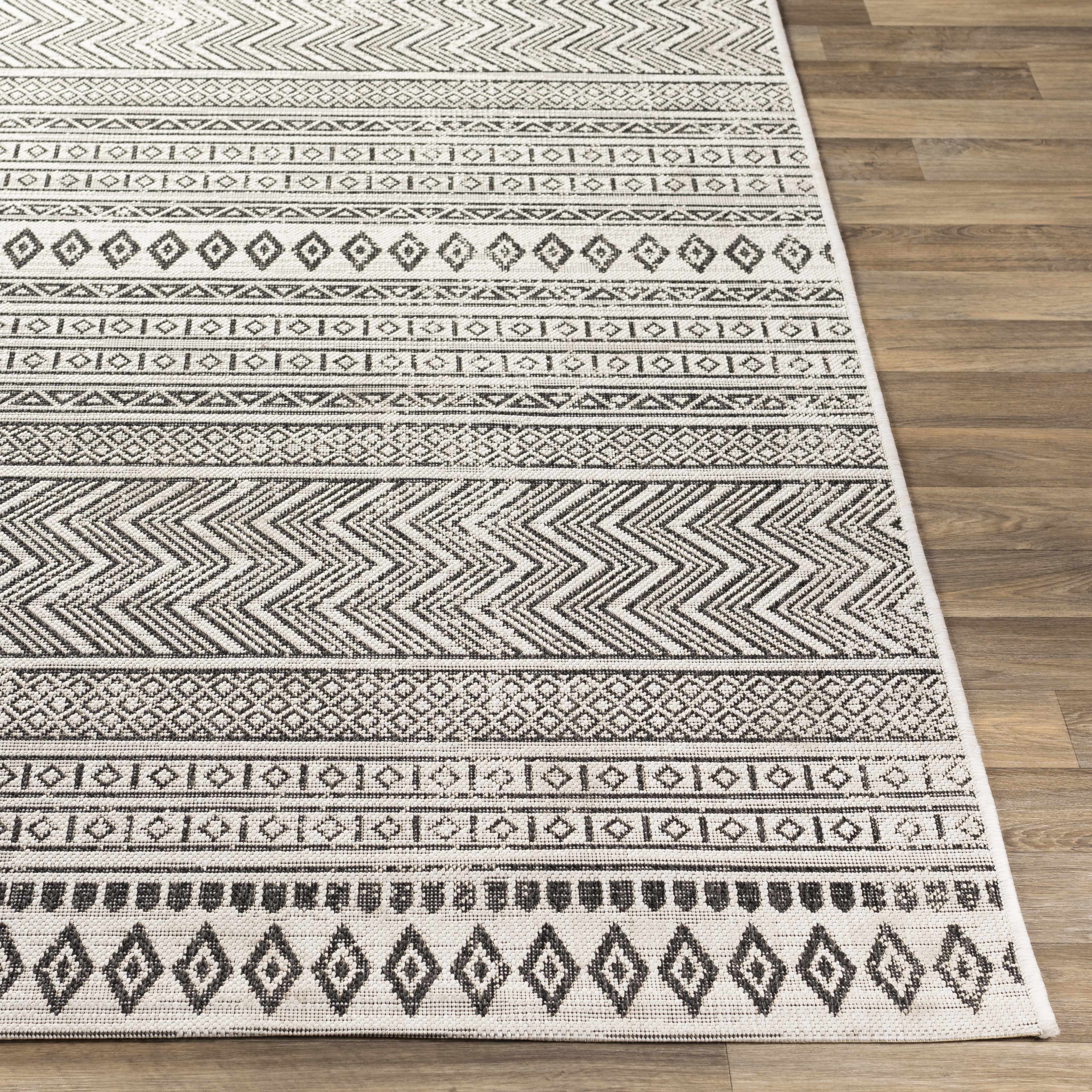 Black & White Outdoor Rug