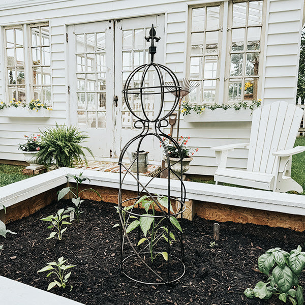 Vintage Inspired Metal Garden Obelisk