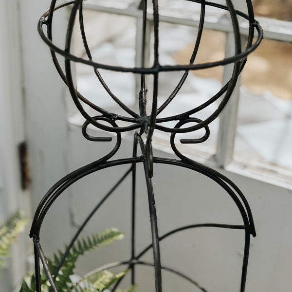 Vintage Inspired Metal Garden Obelisk