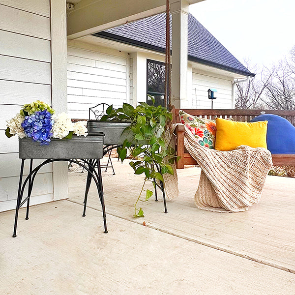 Large Wash Bin Planters with Removable Stands, Set of 2