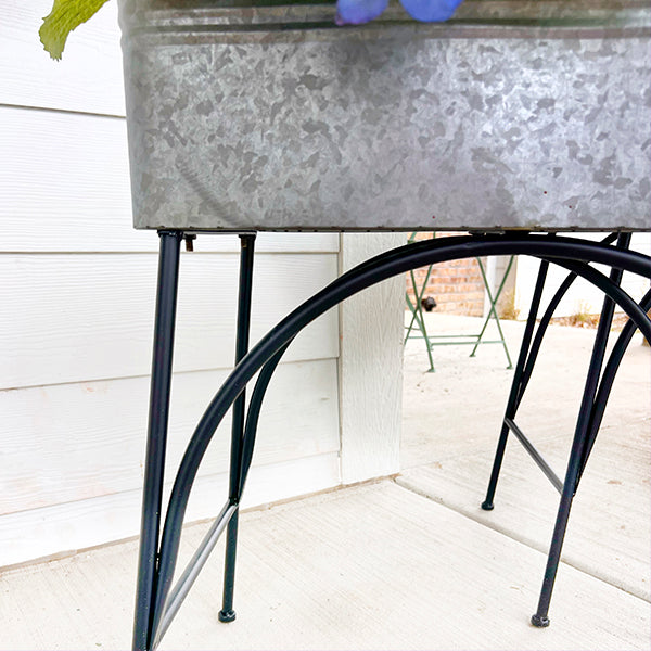 Large Wash Bin Planters with Removable Stands, Set of 2