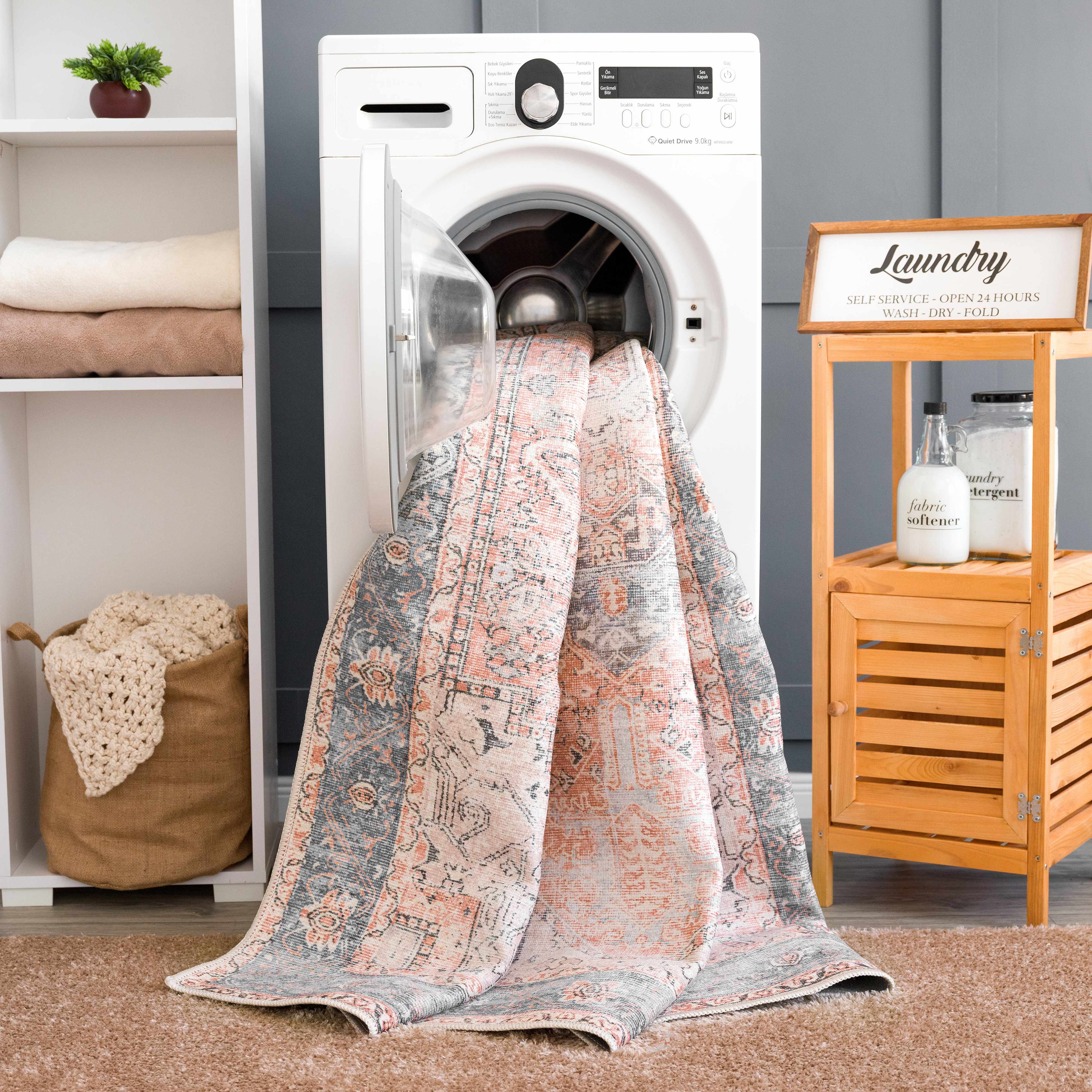 Vintage Inspired Distressed Washable Rug