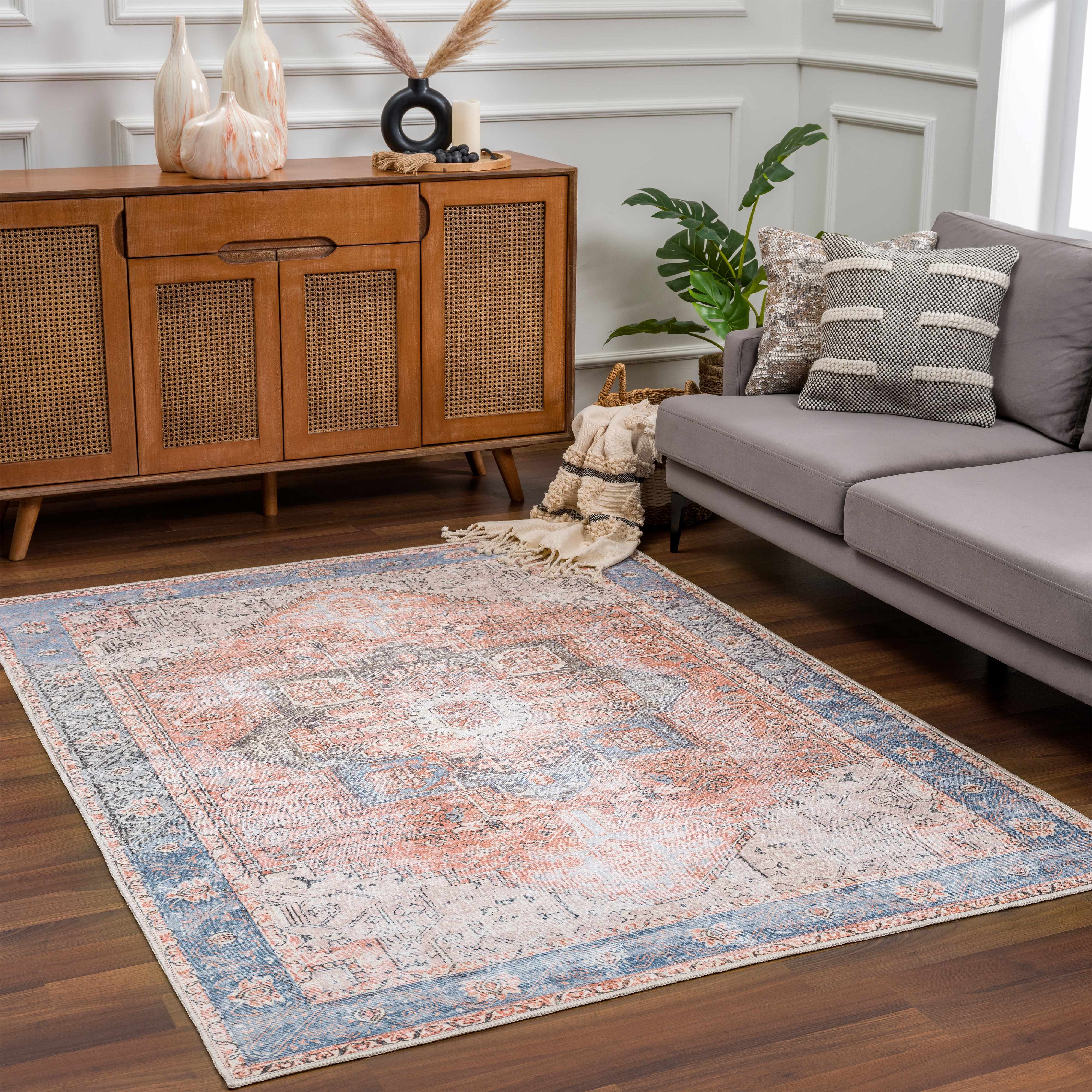 Vintage Inspired Distressed Washable Rug