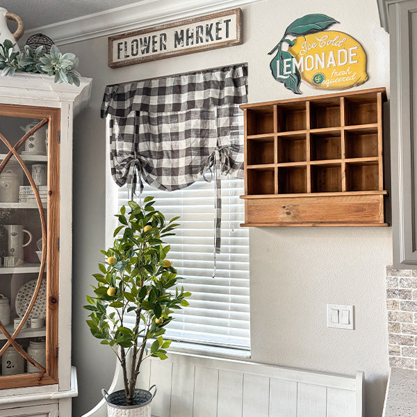 Vintage-Inspired Ice Cold Lemonade Wall Sign
