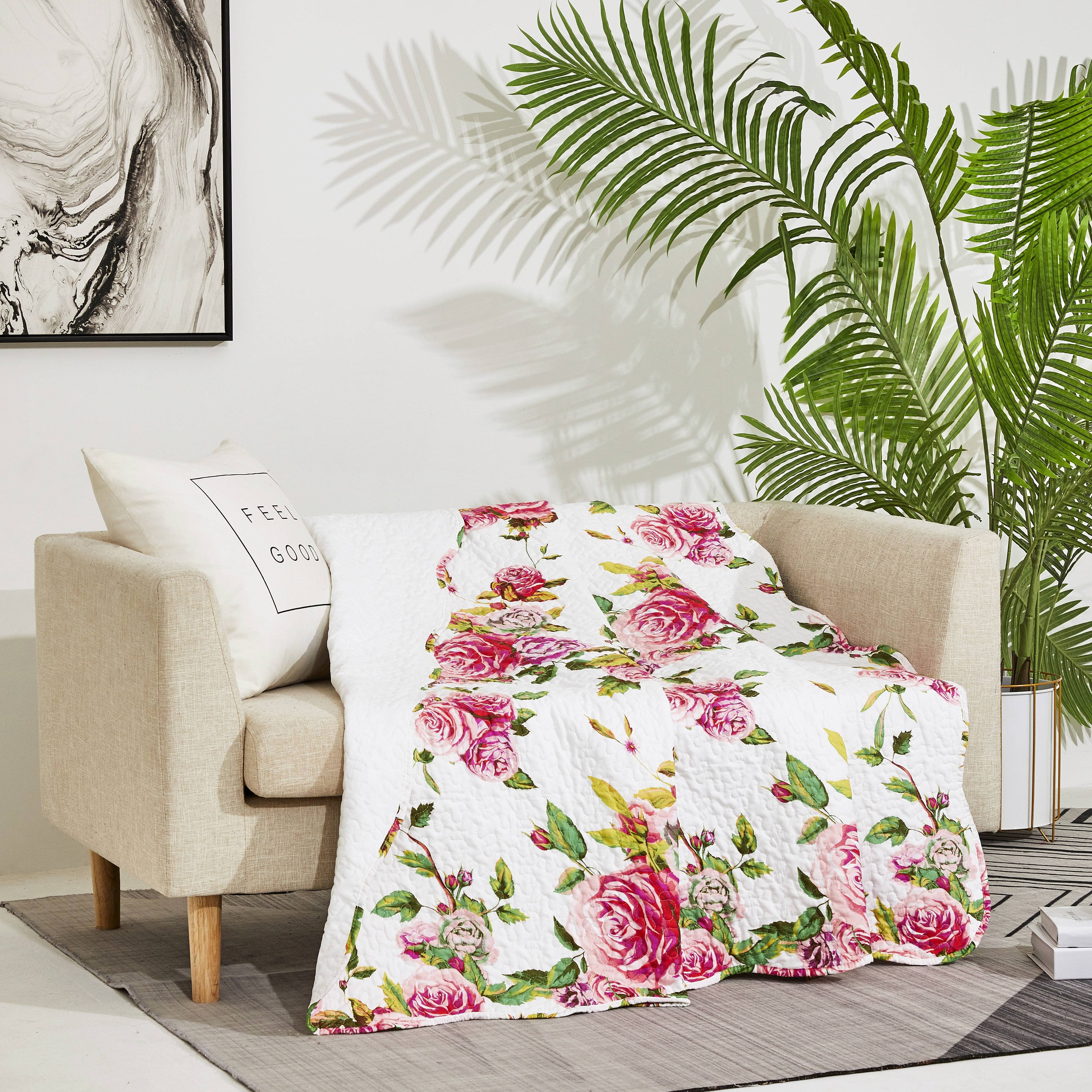 Romantic Roses Floral Throw Blanket - Lovely Spring Pink & White Scalloped Colorful Lightweight Breathable - Bright Vibrant Quilted Throw Blanket - 50 x 60-Tolkye