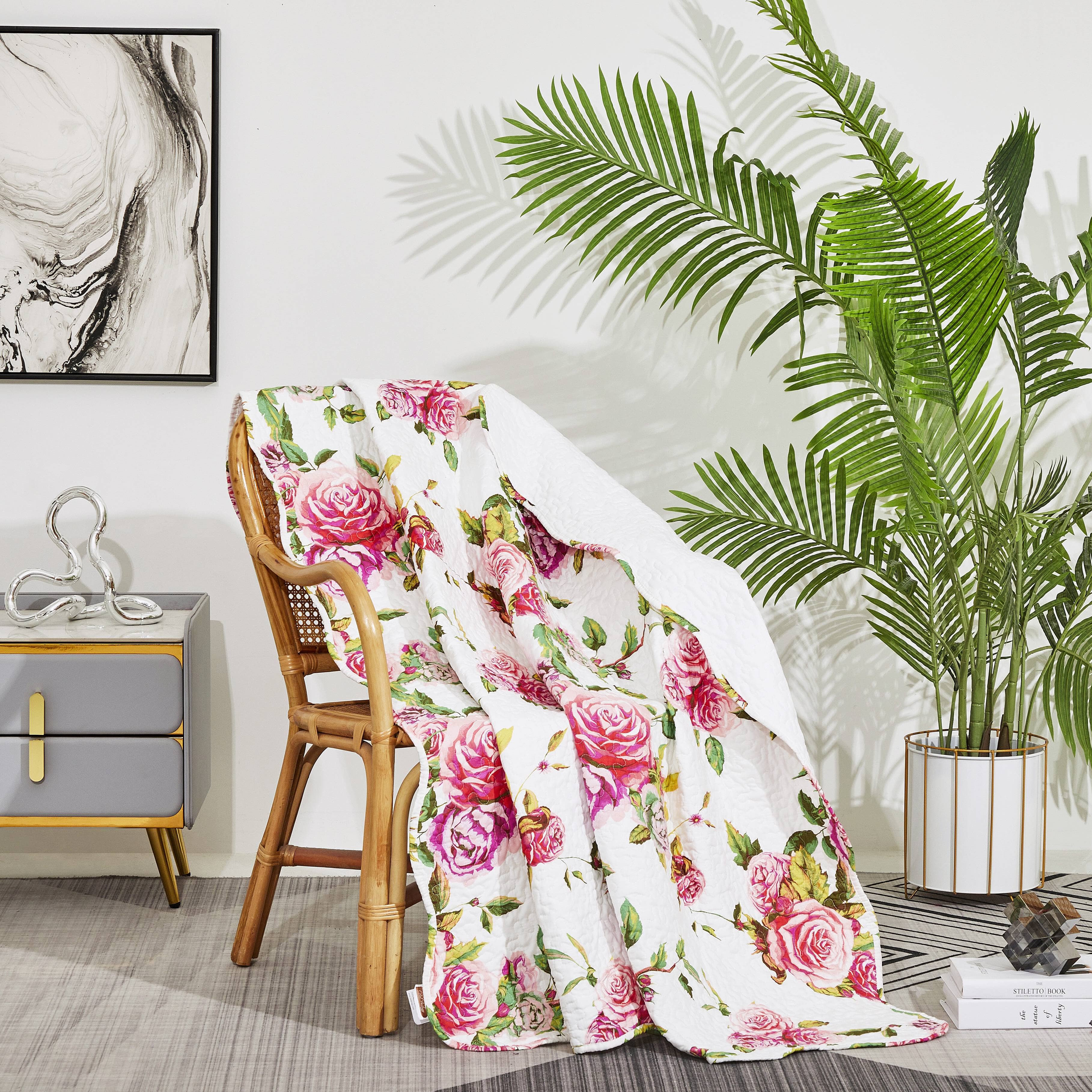 Romantic Roses Floral Throw Blanket - Lovely Spring Pink & White Scalloped Colorful Lightweight Breathable - Bright Vibrant Quilted Throw Blanket - 50 x 60-Tolkye