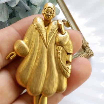 🔥Hot Sale SALE - 💃✨Vintage 1920s Flapper Girl Movable Figural Brooch