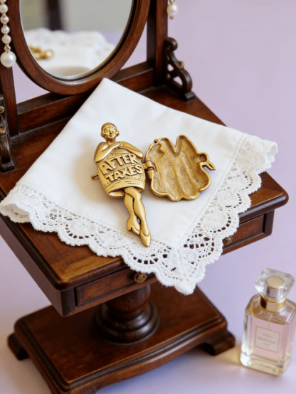 🔥Hot Sale SALE - 💃✨Vintage 1920s Flapper Girl Movable Figural Brooch