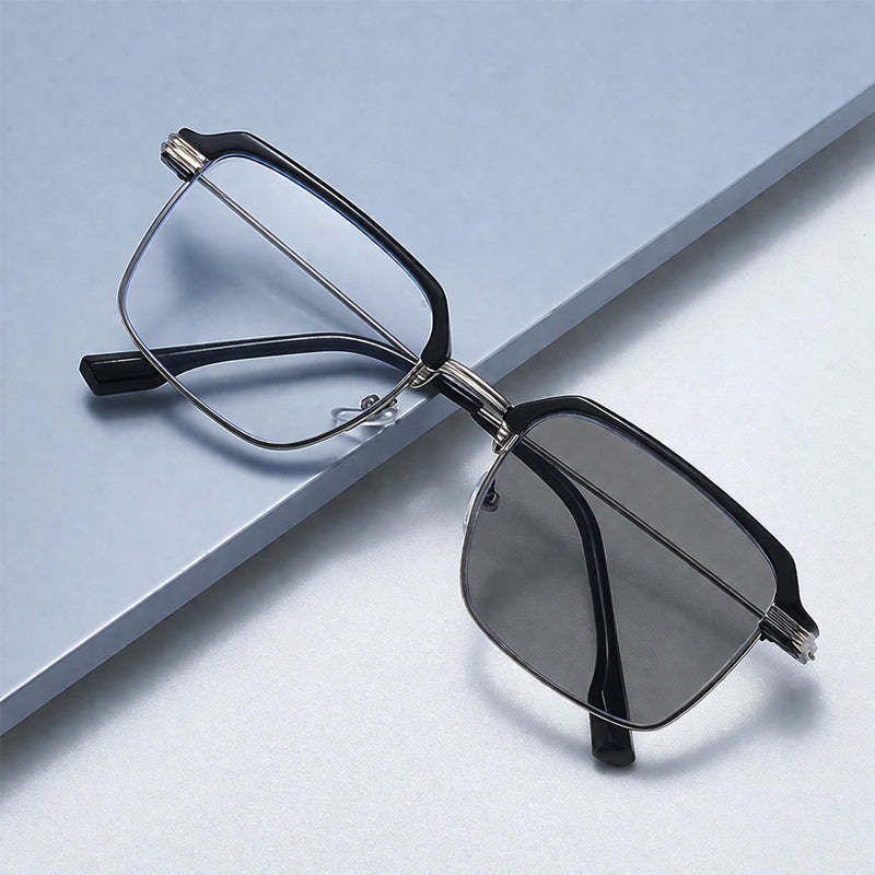 Photochromic Glasses – Auto Darkening, UV400 &amp; Blue Light Blocking