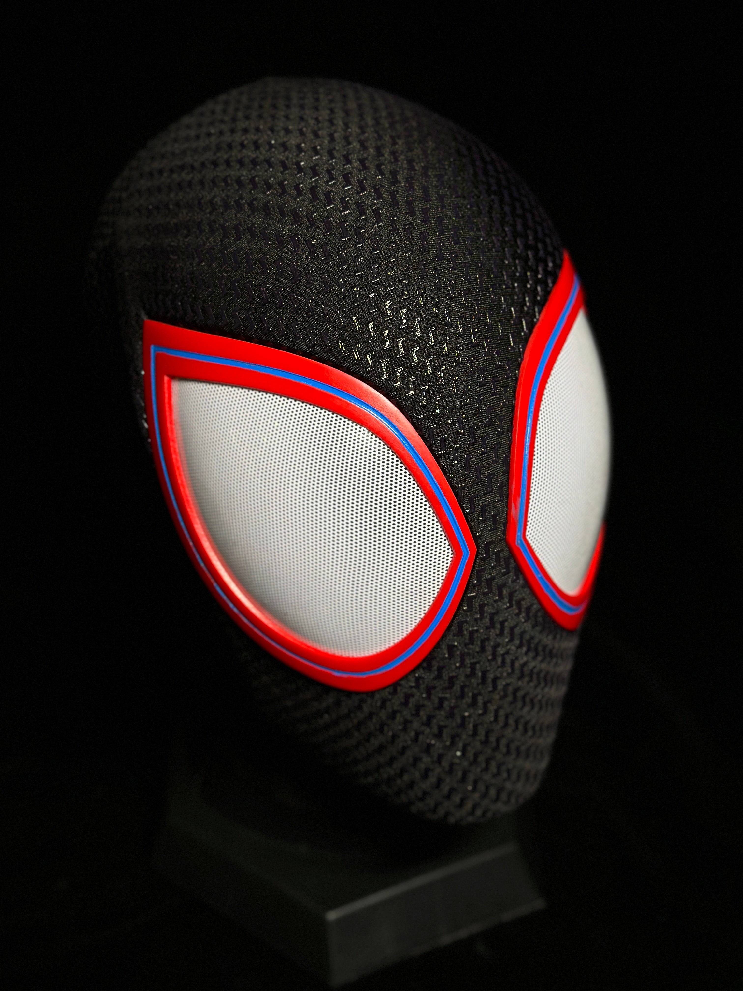 V2  Black-Red Mask With Face Shell  (Big Lenses)