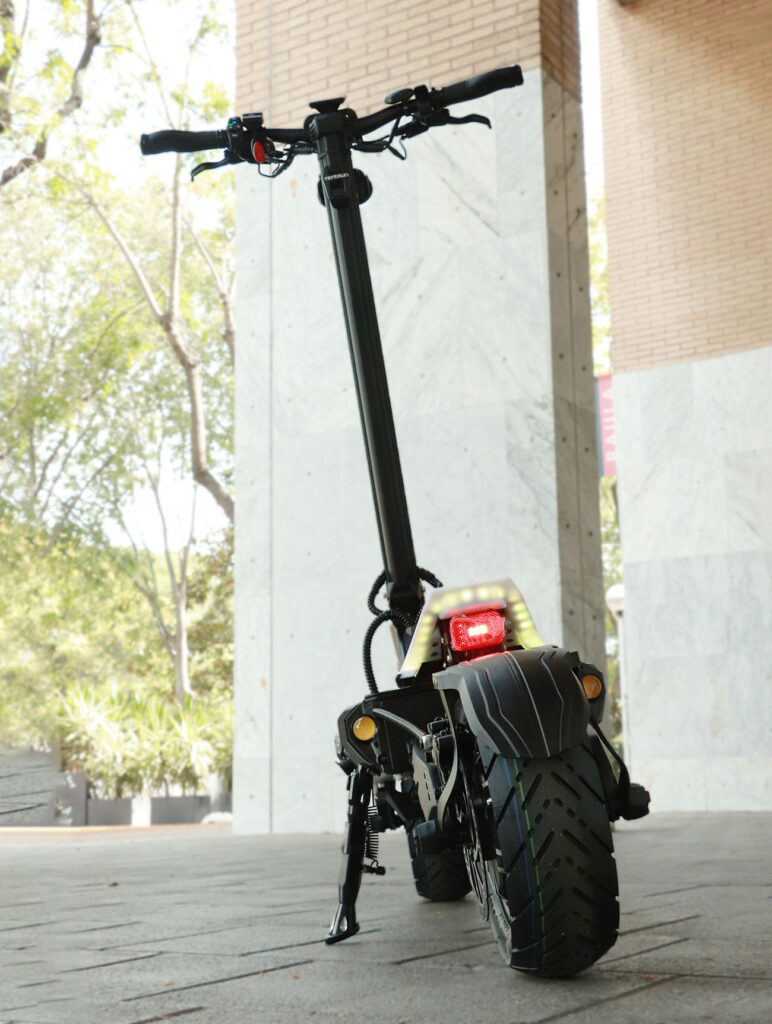 teverun fighter eleven electric scooter