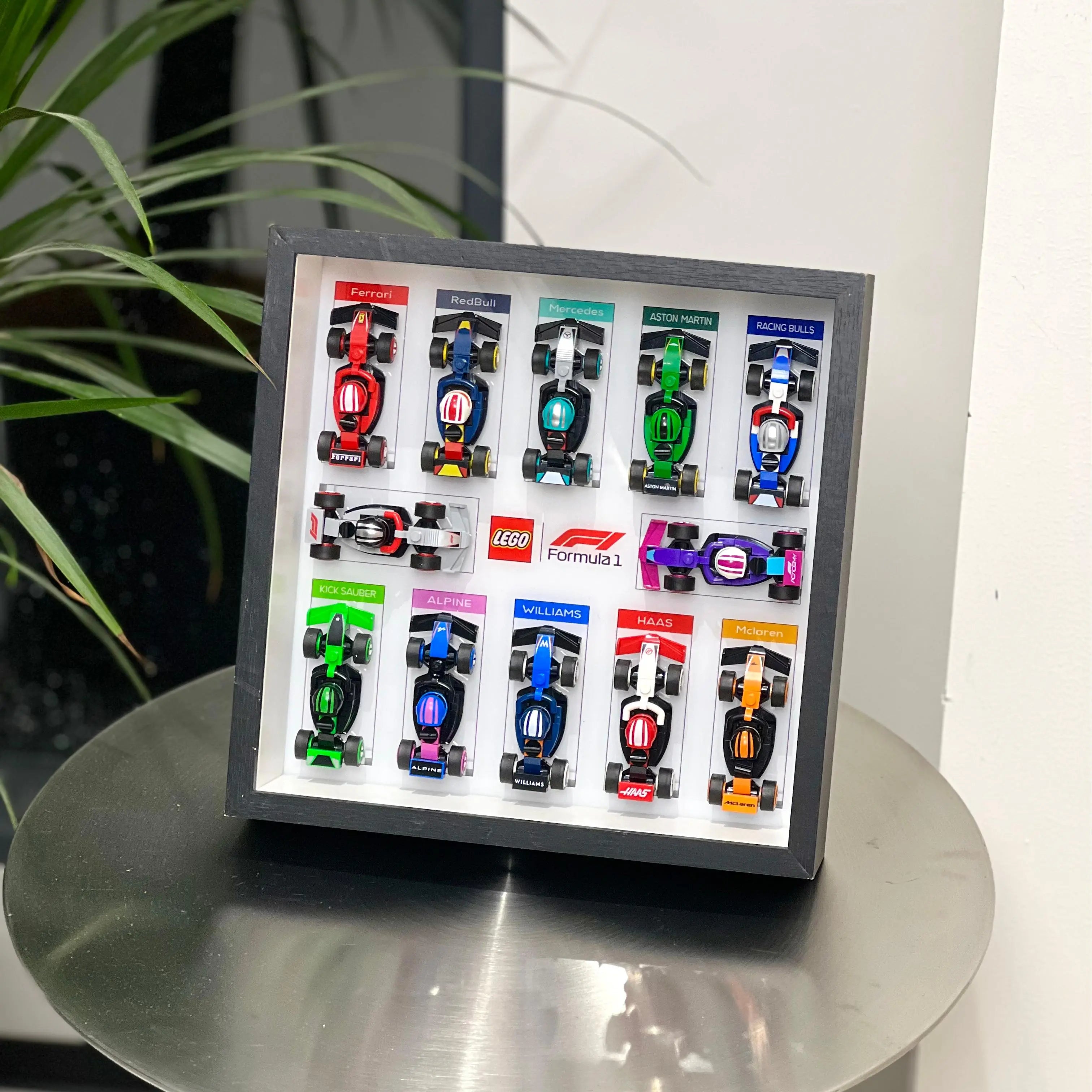  Show Case for F1 Collectible Race Cars（71049）