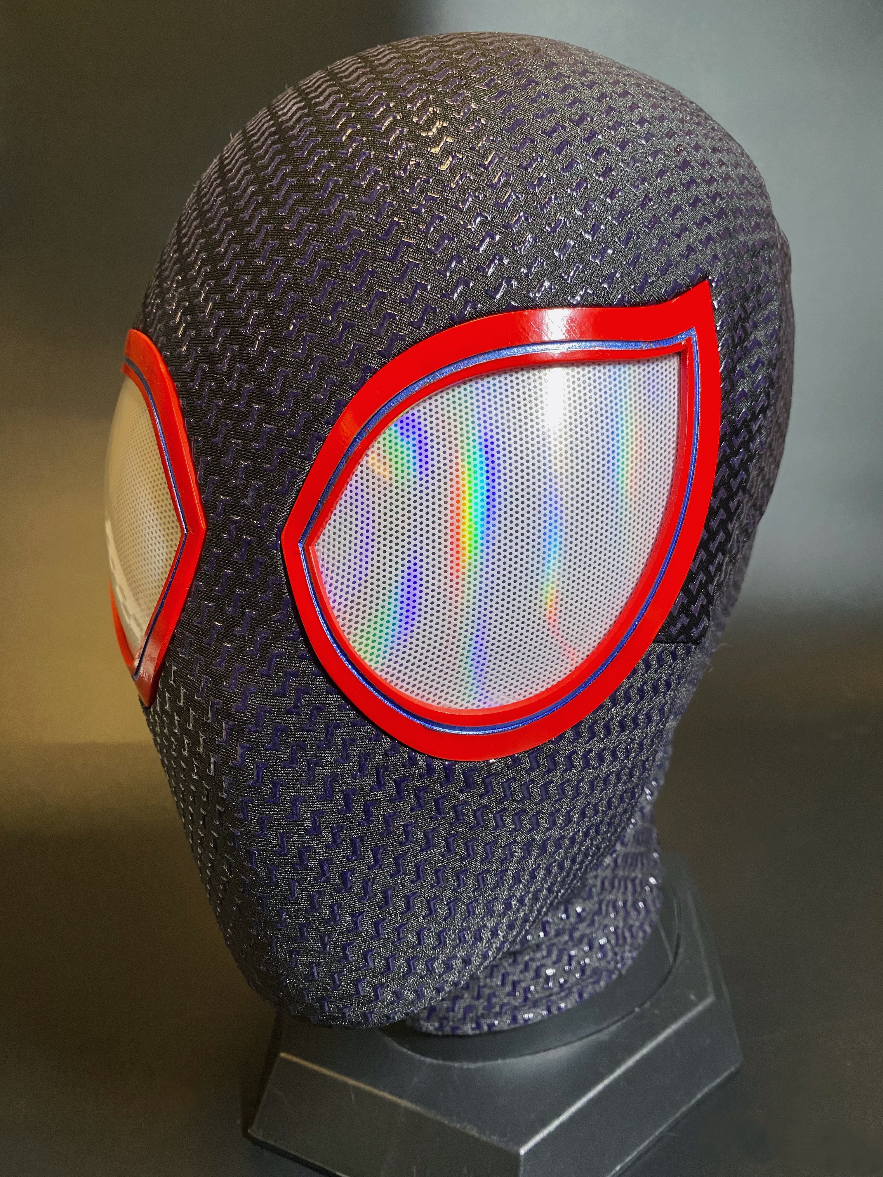 V1 Black-Red Mask With Face Shell (Small Lenses)