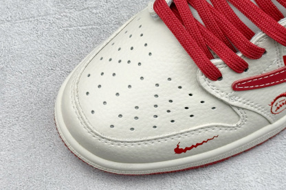 Travis Scott x Nike Air Jordan 1 Low x Supreme  Air Jordan 1 Low