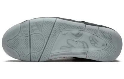 KAWS x  Retro 'Black' 930155-001