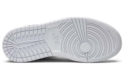  Aithtr Jordthtan 1 x Off-White Retro High OG 'White' 2018 AQ8296-100