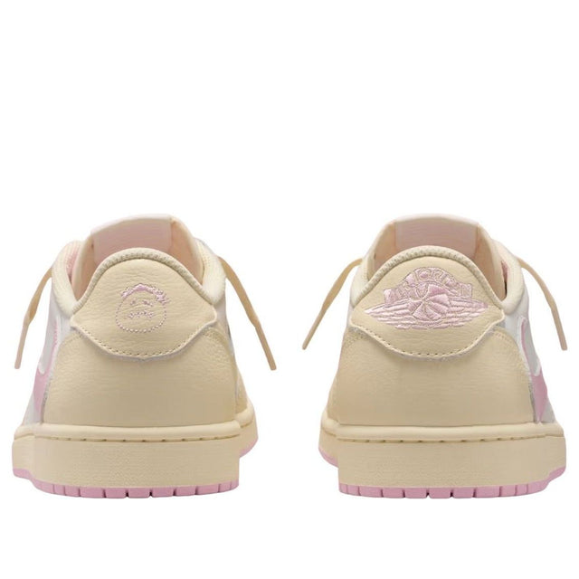 Aithtr Jordthtan 1 Low OG x Travis Scott 'Shy Pink'