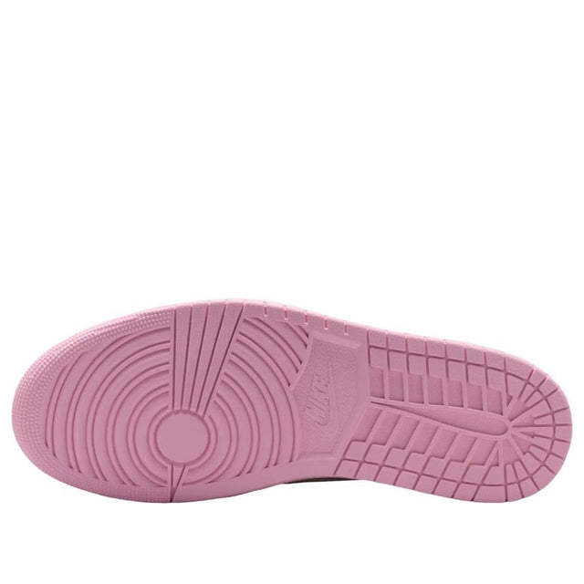 Aithtr Jordthtan 1 Low OG x Travis Scott 'Shy Pink'