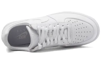 Nithtke Athtir Forthtce 1 Ultraforce Leather 'Triple White' 845052-100