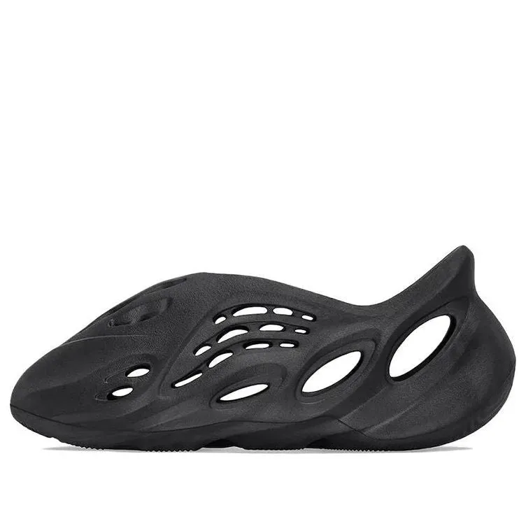 Yeezy Foam Runner 'Onyx' HP8739