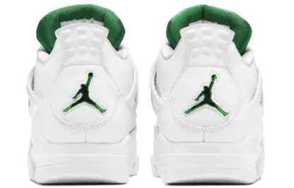 Retro 'Green Metallic' CT8527-113