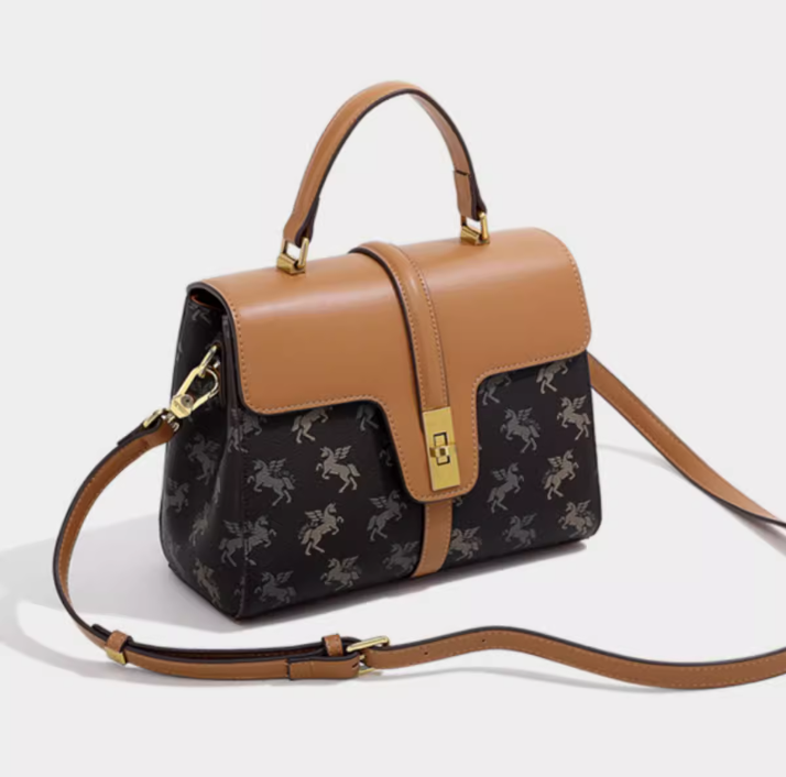 2024 Clashing Small Square Bag Borsa a tracolla di lusso di colore chiaro