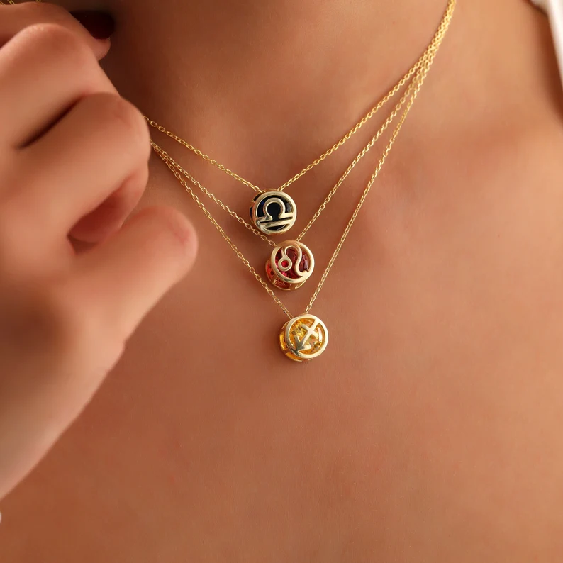 🌟🌈 Colier zodiac exclusiv din aur de 18k cu piatră unică de naștere✨🎁 (unisex)