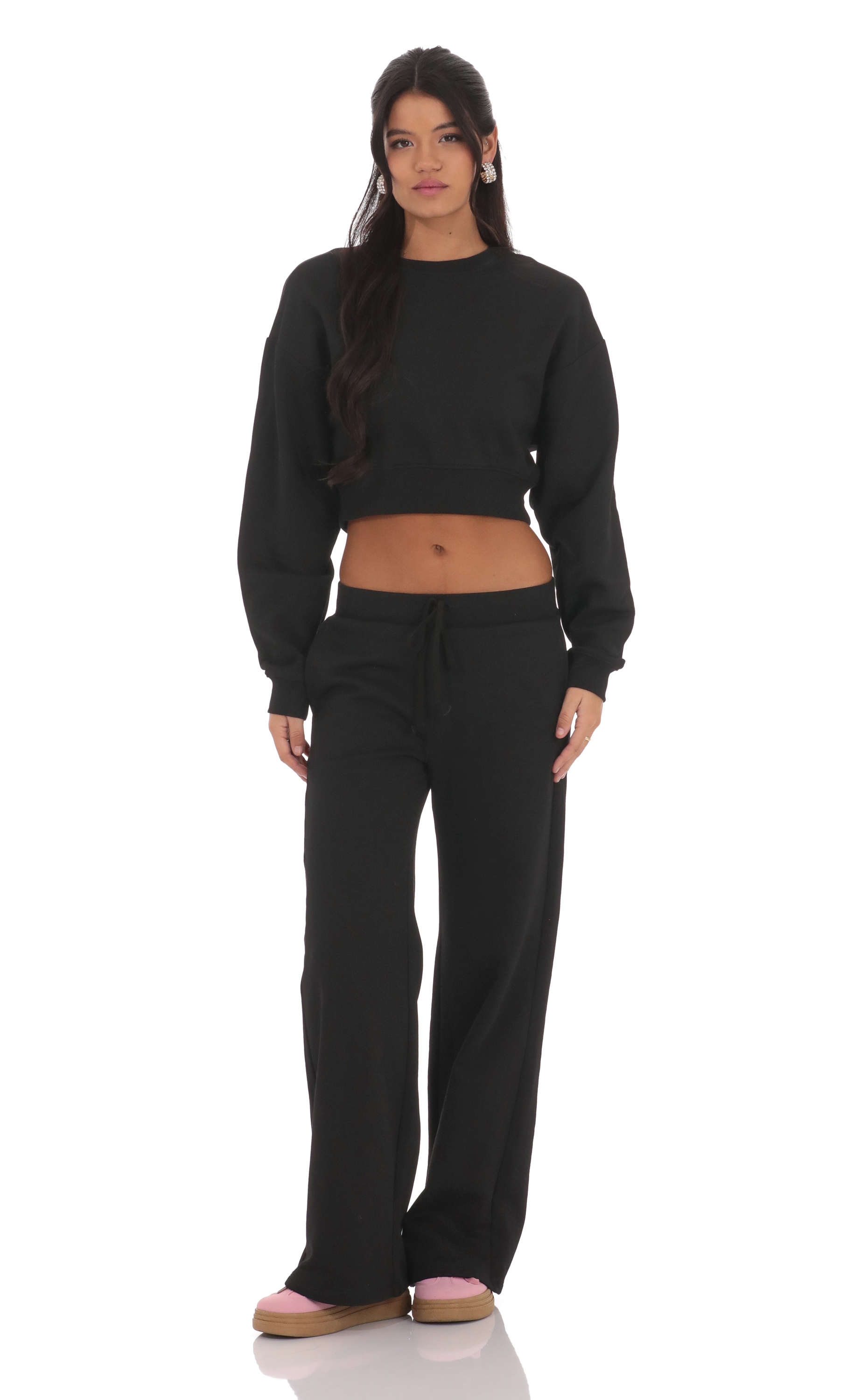 Cropped Jumper in Black-My Sky Diva