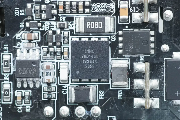 Innoscience英诺赛科 INN700D140C