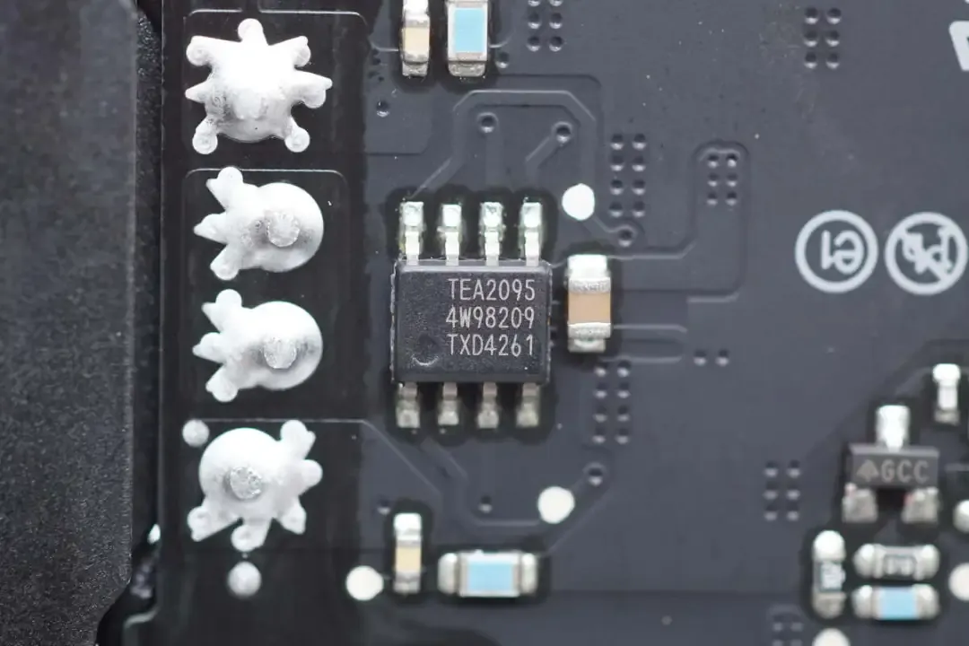 NXP恩智浦 TEA2095