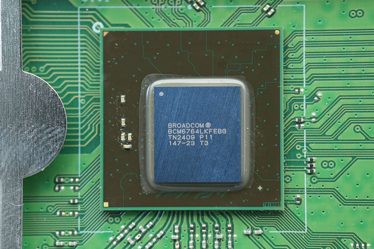 BROADCOM博通 BCM6764L