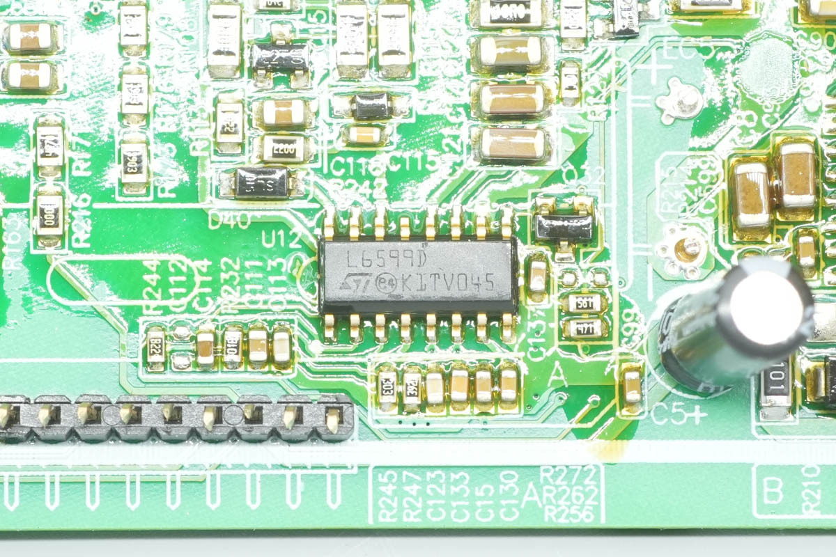 ST意法半导体 L6599D