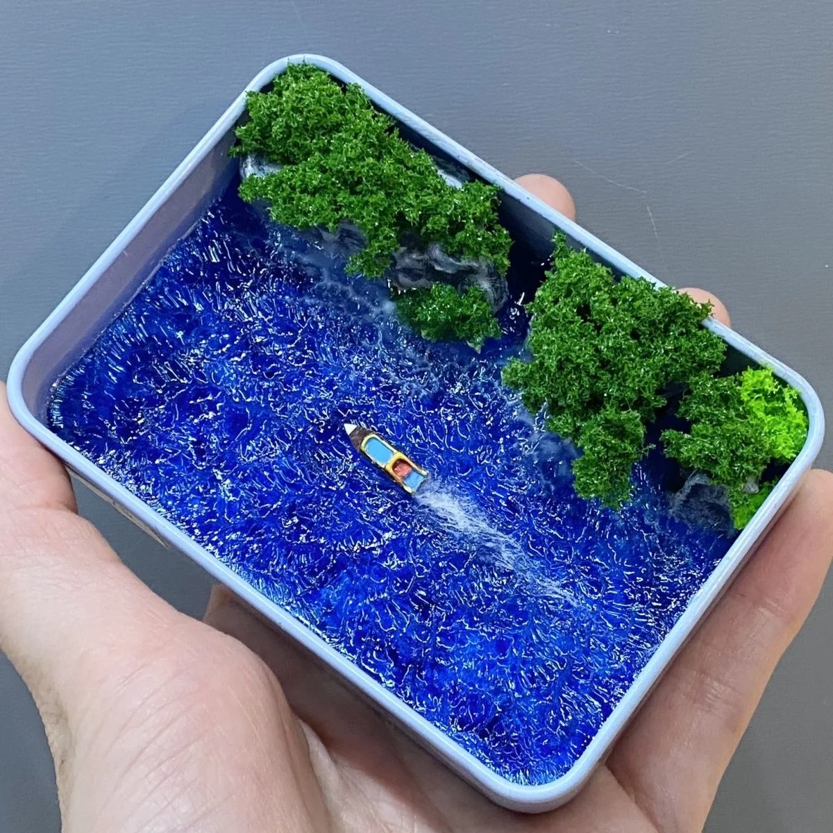 Handmade Sea Wave Microfilm Model - Mood Moor