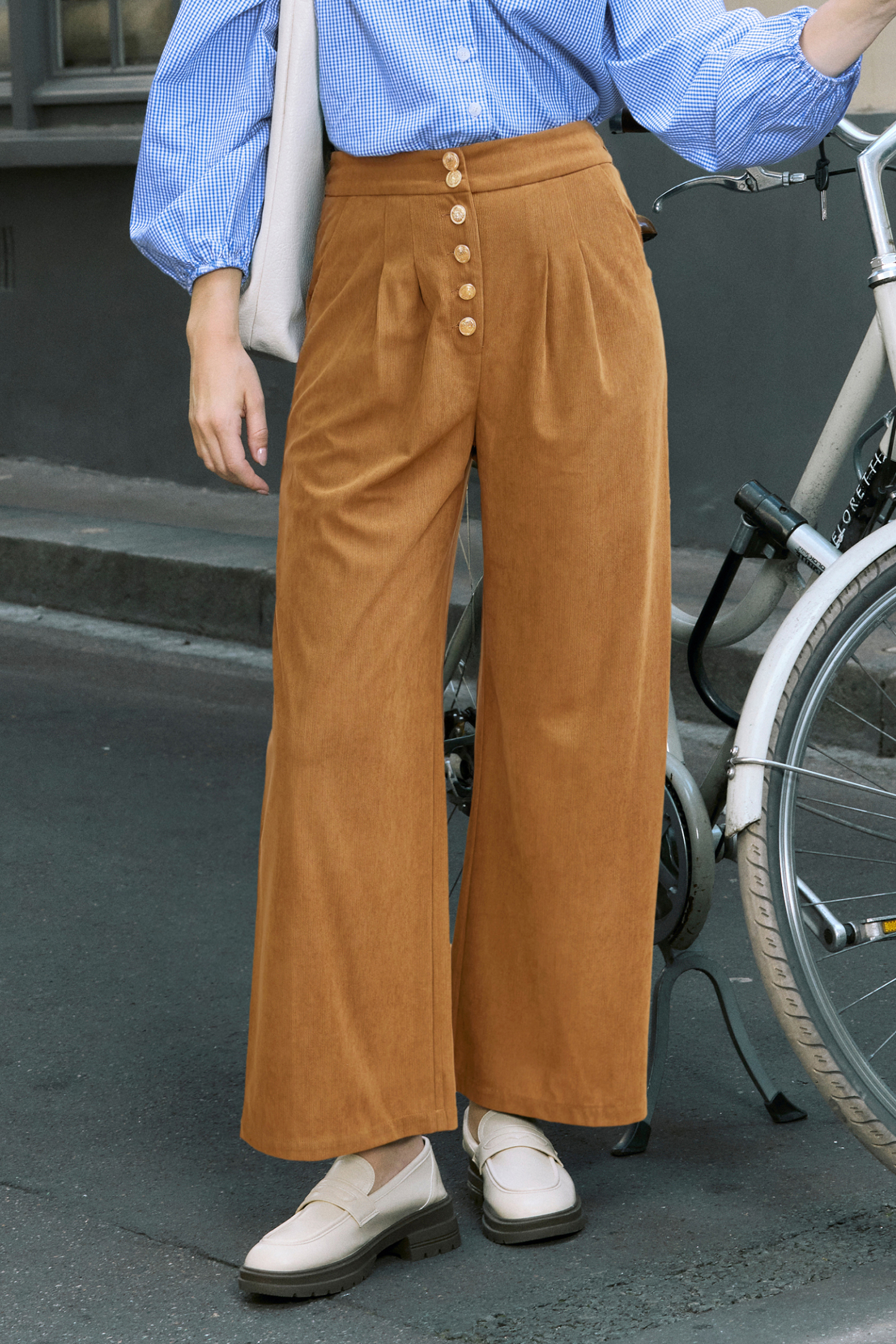 Downtown Moves Khaki Pants