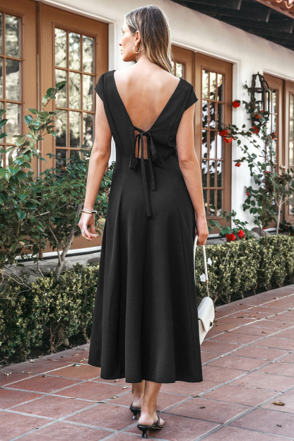 Chic Lines Black Maxi Dress