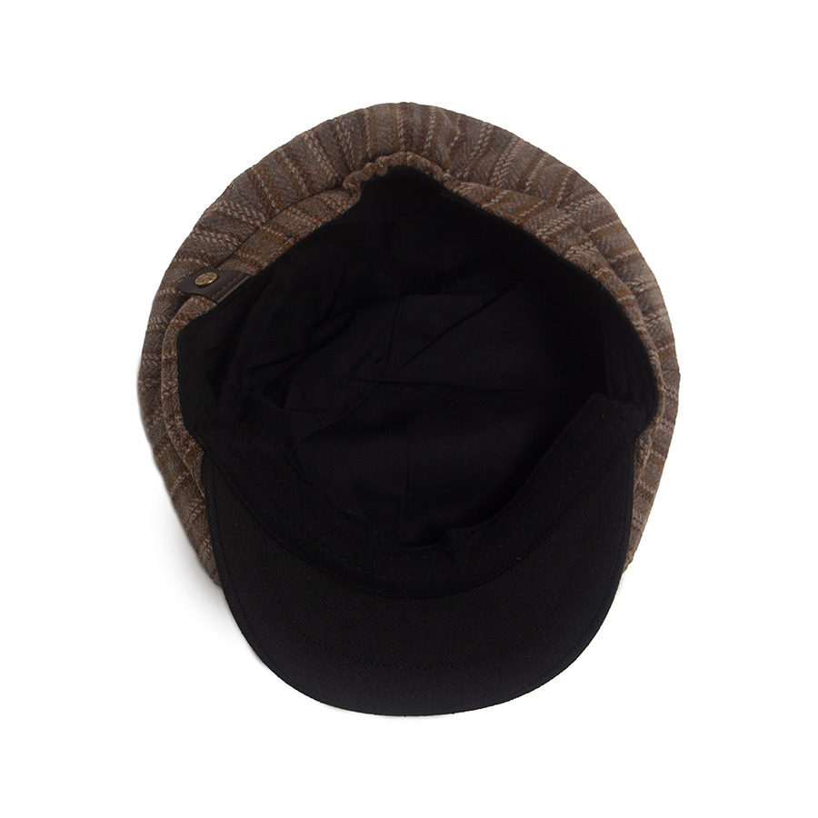 Striped knitted octagonal newsboy cap