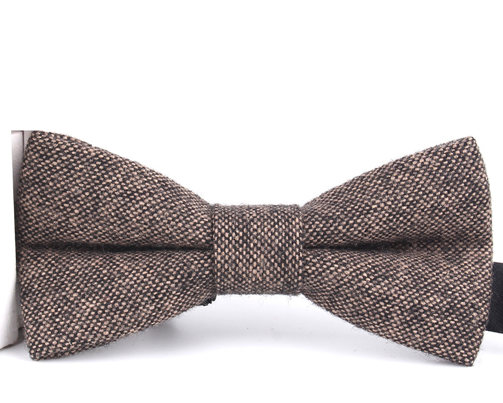 Wool bow tie