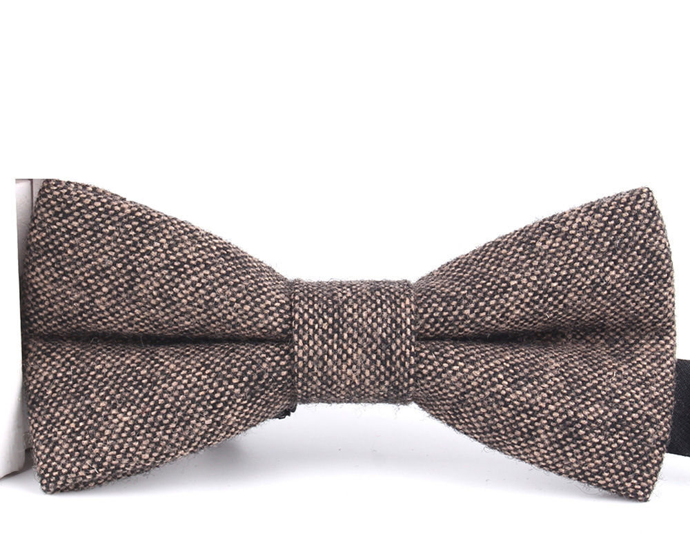 Wool bow tie