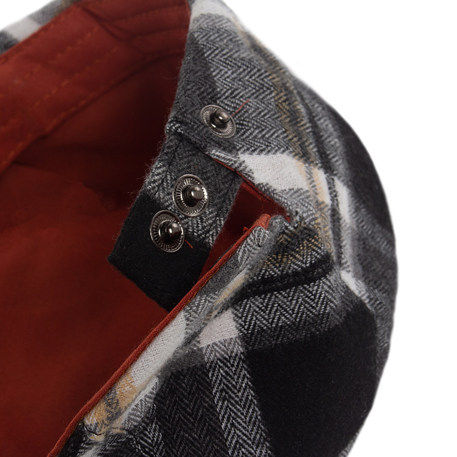 LIA | Color-block plaid flat cop hat