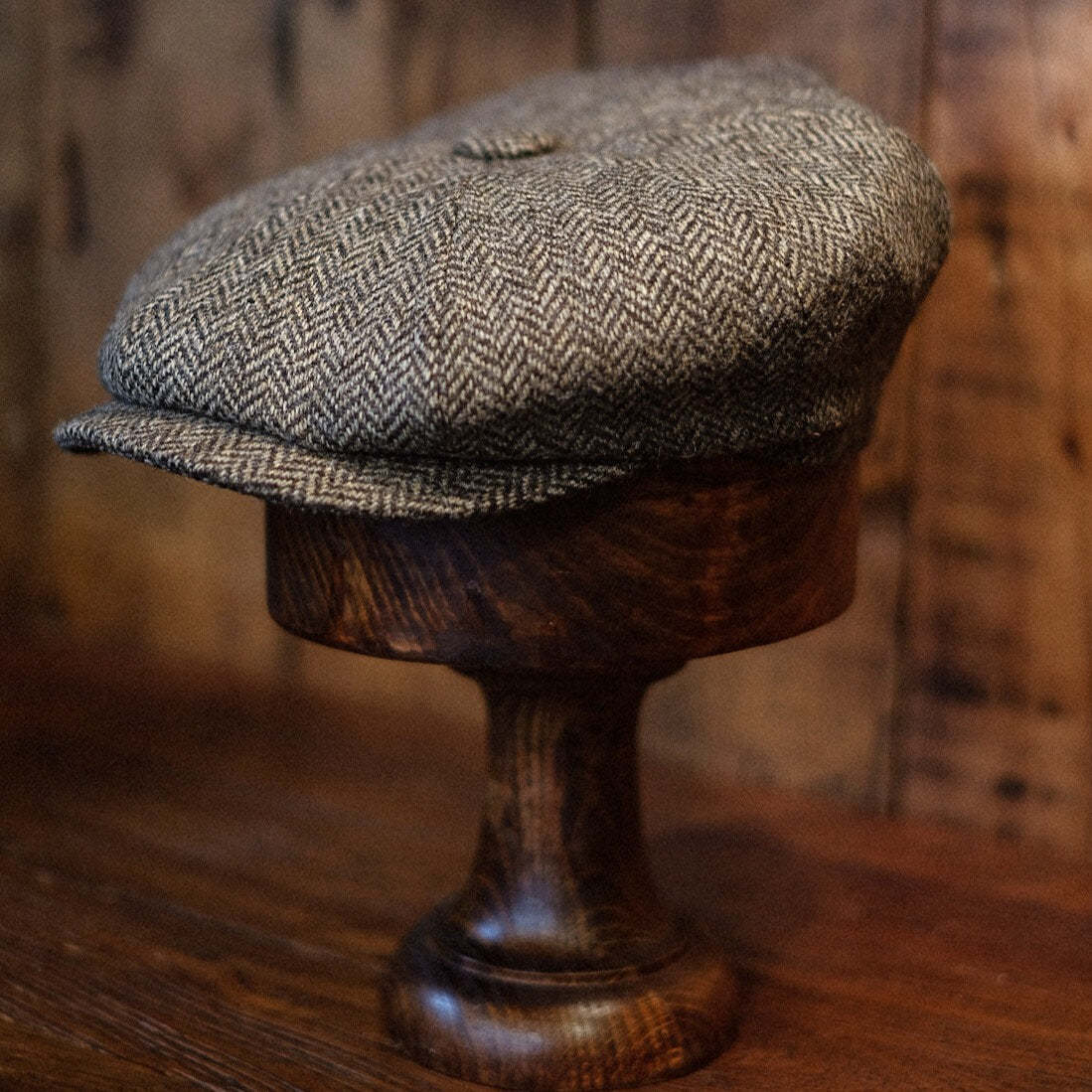 Eight Piece Herringbone Wool Retro Newsboy Cap-Light Brown