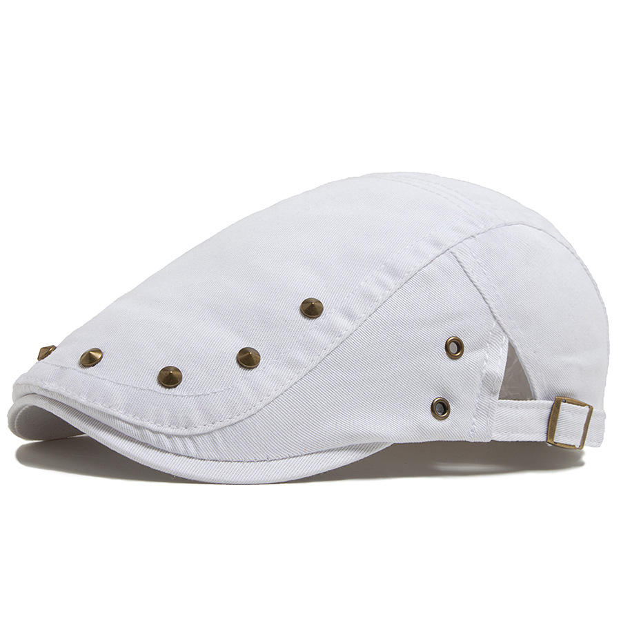 BUCK | Rivet decorated flat cap