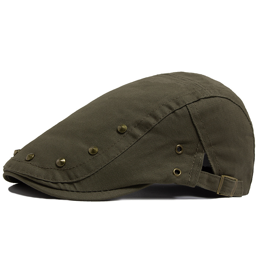 BUCK | Rivet decorated flat cap