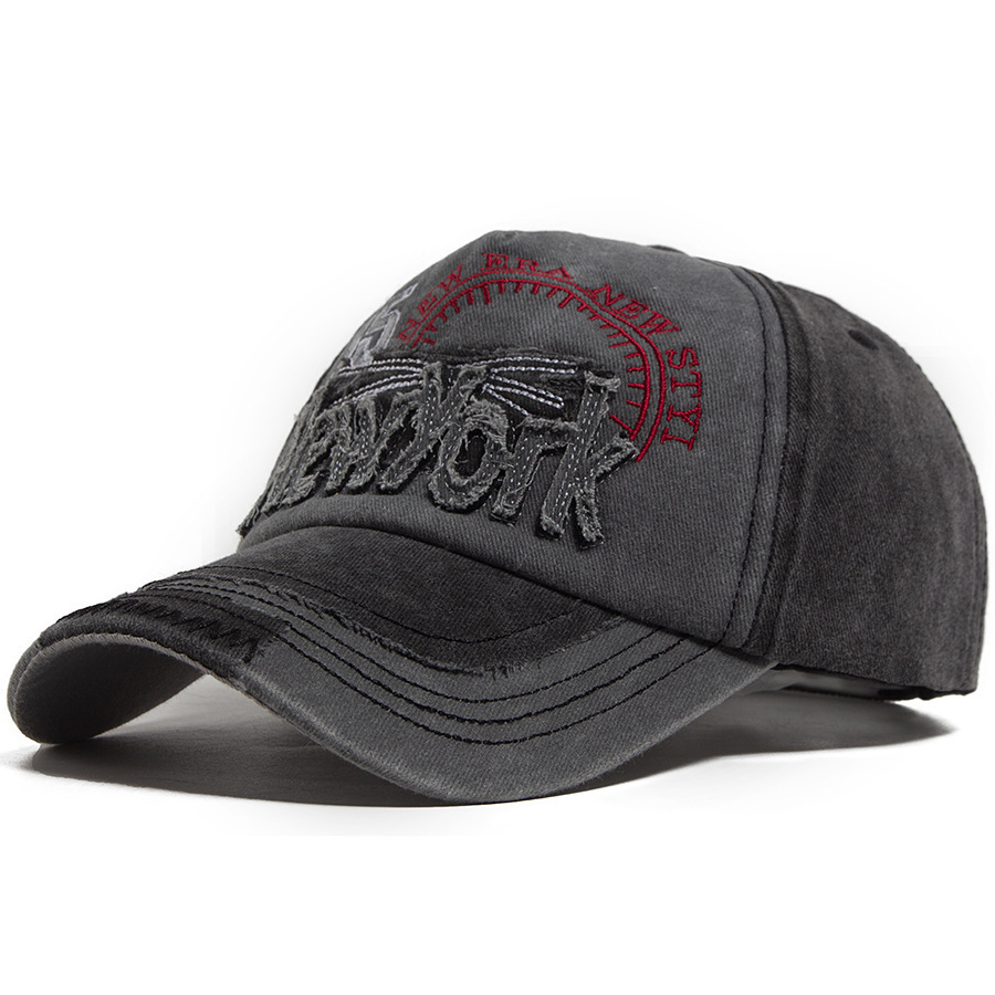 Retro-style NEW YORK embroidered baseball cap