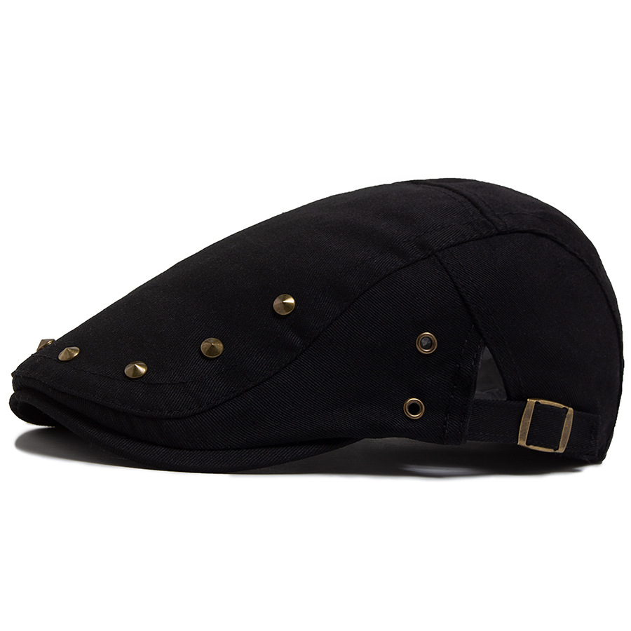 BUCK | Rivet decorated flat cap
