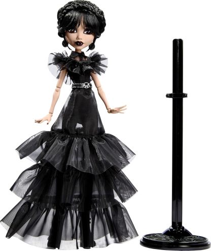 Monster High Mercredi Addams dans une poupée de collection en robe gothique noire inspirée de la scène de danse, accessoires de qualité et support de poupée, HXJ03