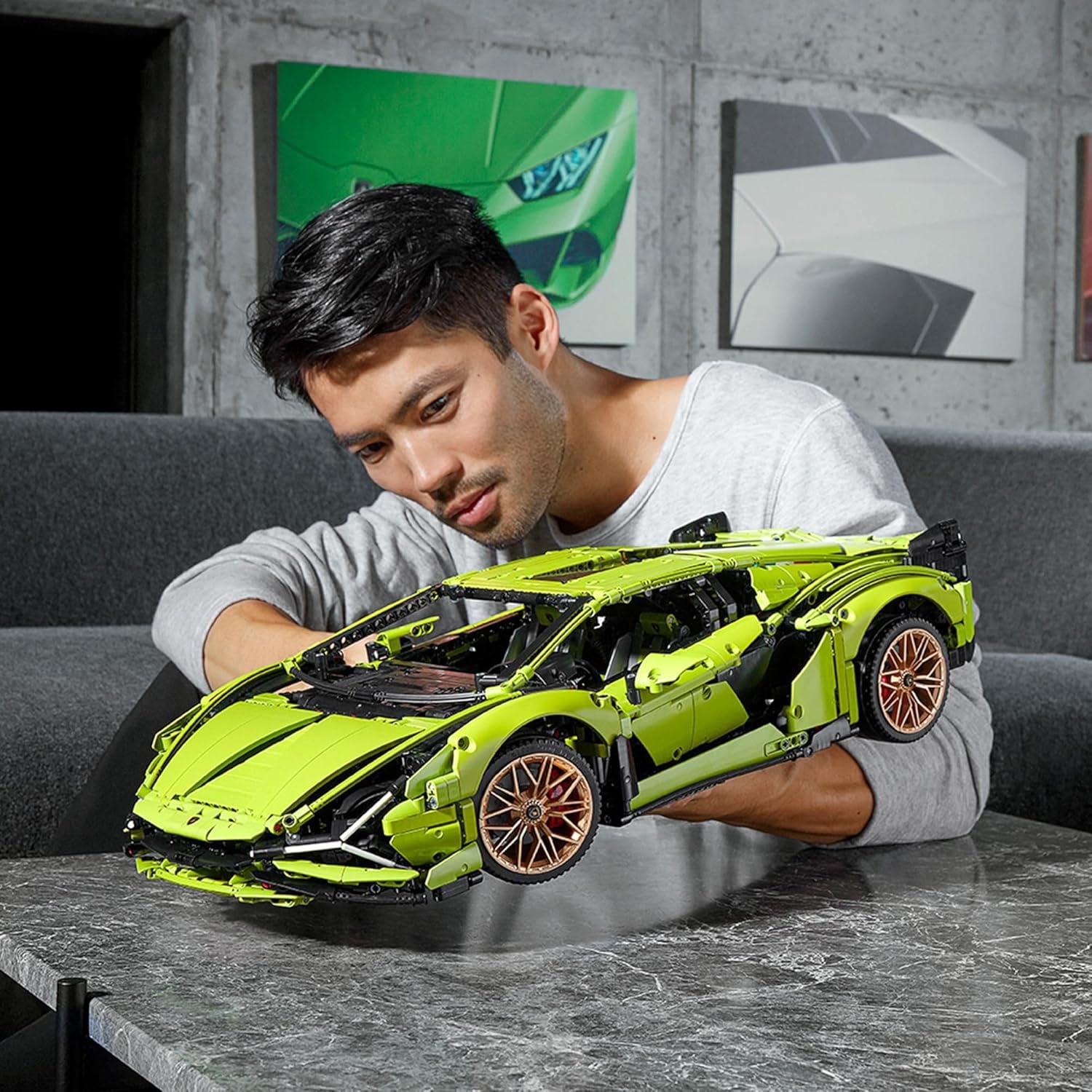 LEGO 42115 Technic Lamborghini Sián FKP 37, Maquette de Voiture à Construire, Modèle Réduit, Construction Pour Adultes, Idée Cadeau Hommes et Femmes