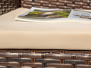 PE Rattan Table