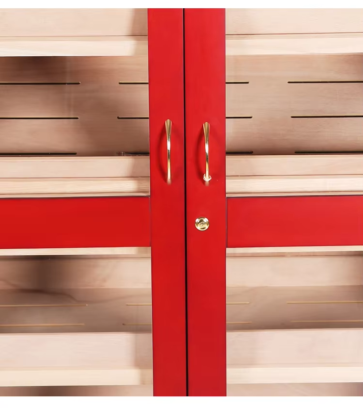 Red Spanish Cedar Double-Door Cigar Cabinet
